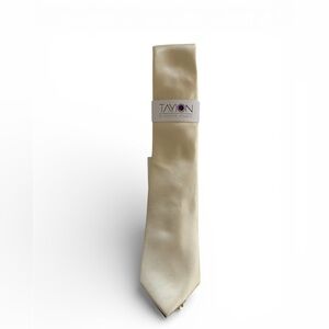 NWT Tayion Cream Tie by Montee Holland